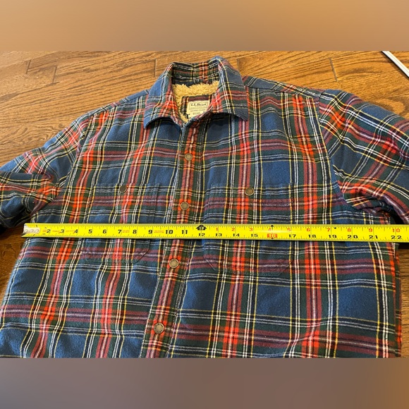 L.L. Bean Sherpa Lined Scotch Plaid Shirt Jacket - Picture 6 of 7